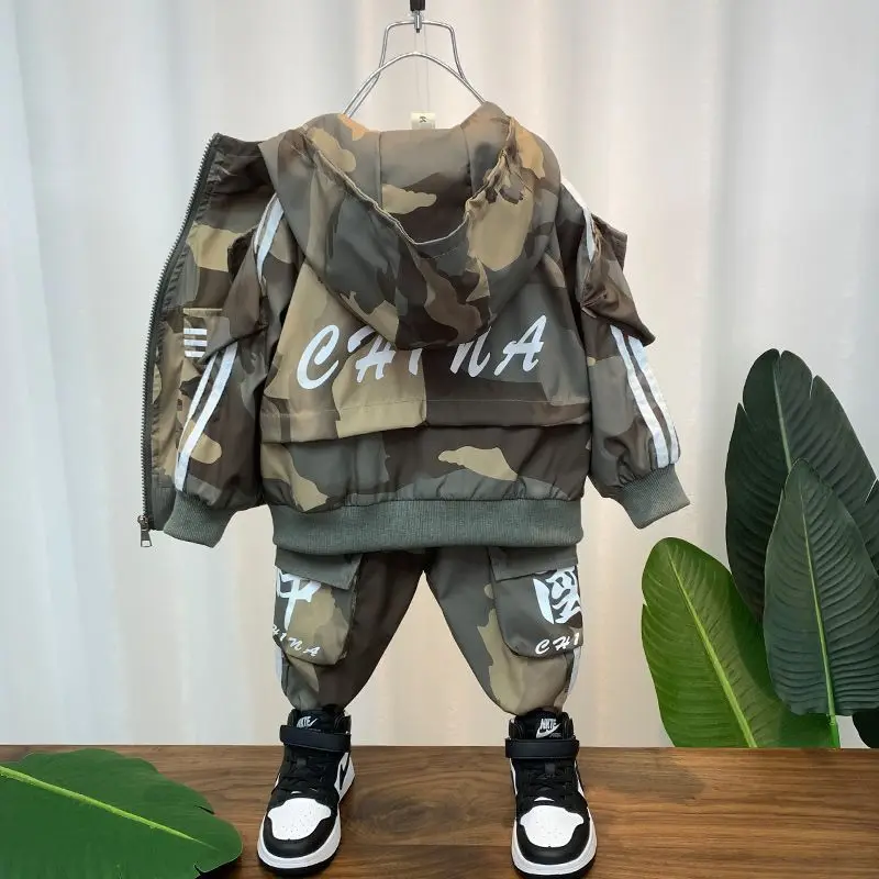 Children\'s Clothing Set Autumn and Winter New Boys\' Hooded Thickened Camo Sweater Pants 2-Piece Baby Casual Sports Set