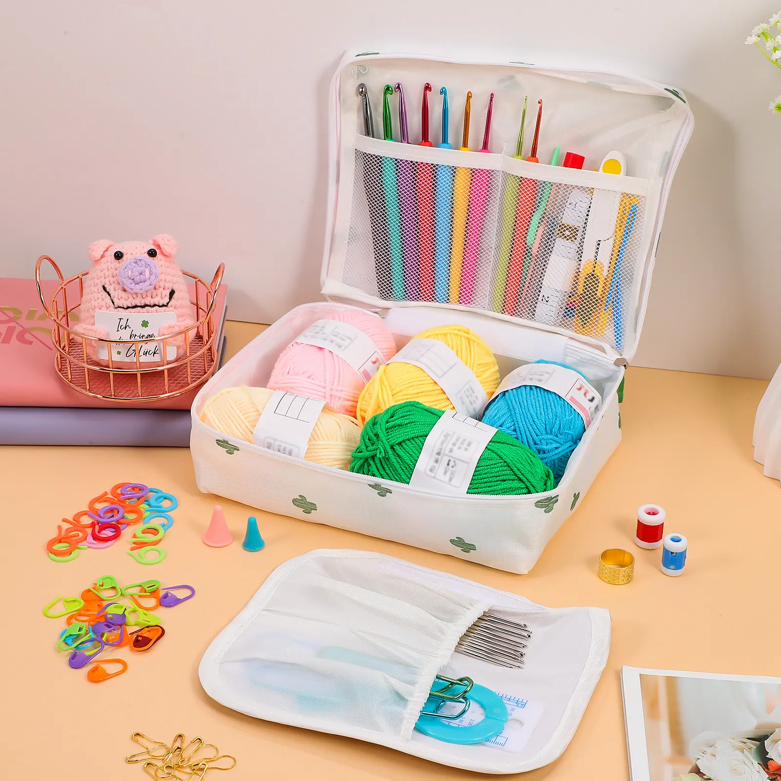 

1 набор крючков для вязания, ниток, игл для вязания и инструментов для плетения для начинающих с портативной сумкой для переноски, набор для вязания крючком.