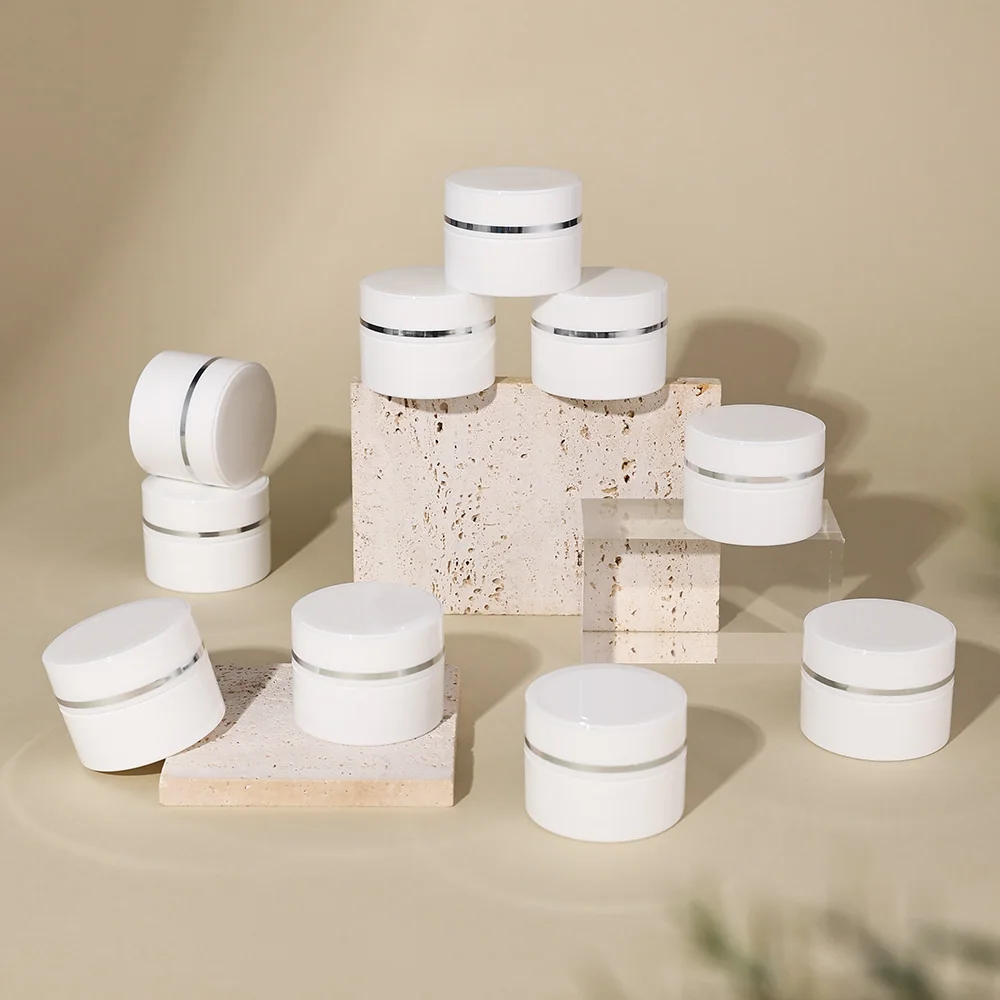 Pots en plastique cylindriques blancs 30g, 10 pièces, avec bords argentés, conteneurs vides pour crèmes, lotions et gels pour les yeux, parfaits pour les voyages quotidiens