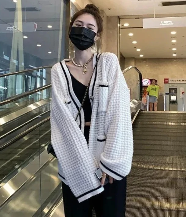 

Lazy Style Casual Lady CardiganFashion V-neck Loose Fit Color Blocked Long Sleeve Women's Knitted Coat Spring Autumn Versatile