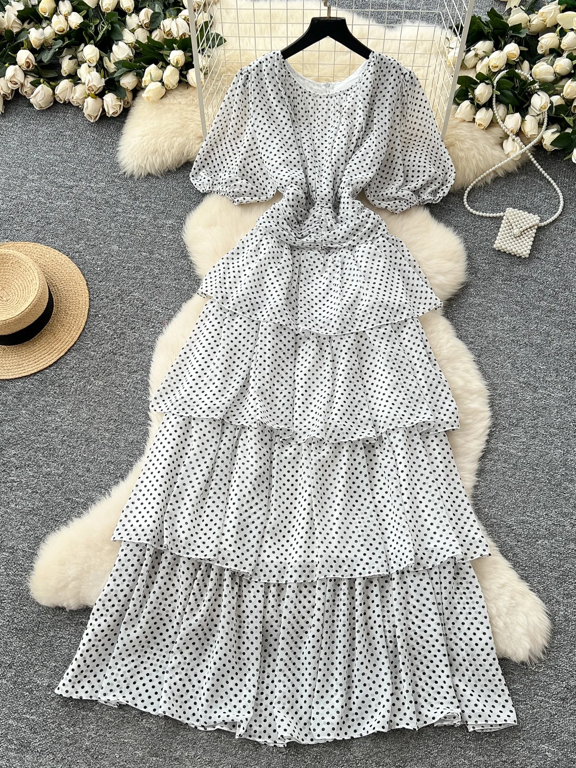 Vestido E F 2025 Verão Cintura Ajustada Manga Bufante Bolinhas Camadas Bolo Longo Estilo Coreano Cintura Alta