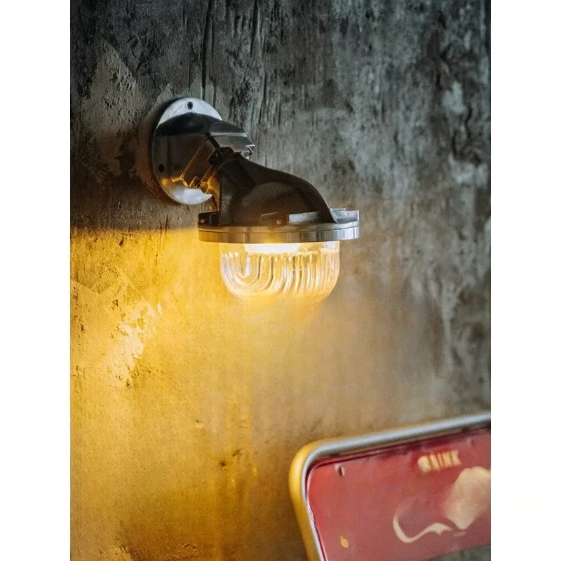 Cast aluminum wall lamp, industrial wind mirror headlamp, dining room bedroom lamp