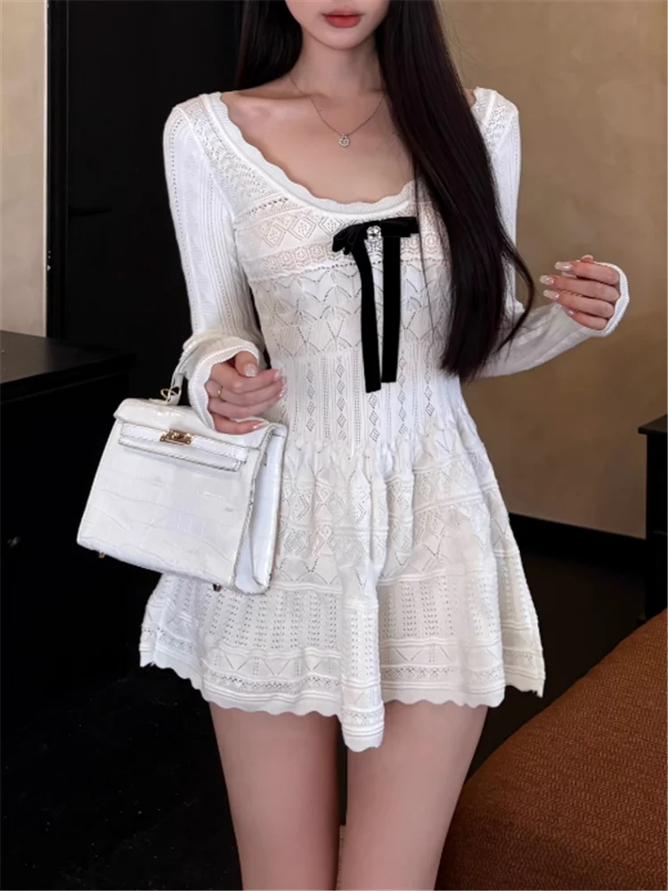 黒白フレンチファッション新作秋長袖ニットミニワンピースVネック可愛いリボン細身透かしカジュアルショートAラインワンピース