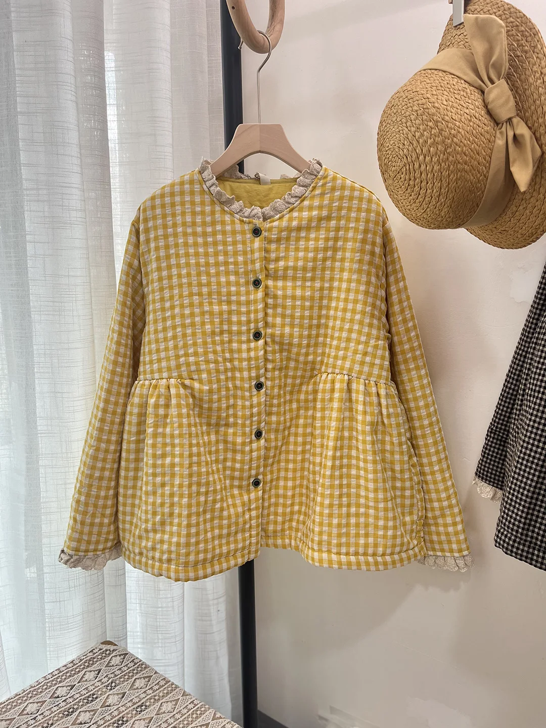 

Sweet Collar Cotton Jaet Soft Plaid Design Baby Doll Sle Long Sve Loose Fit Regular Length Single Button Closure