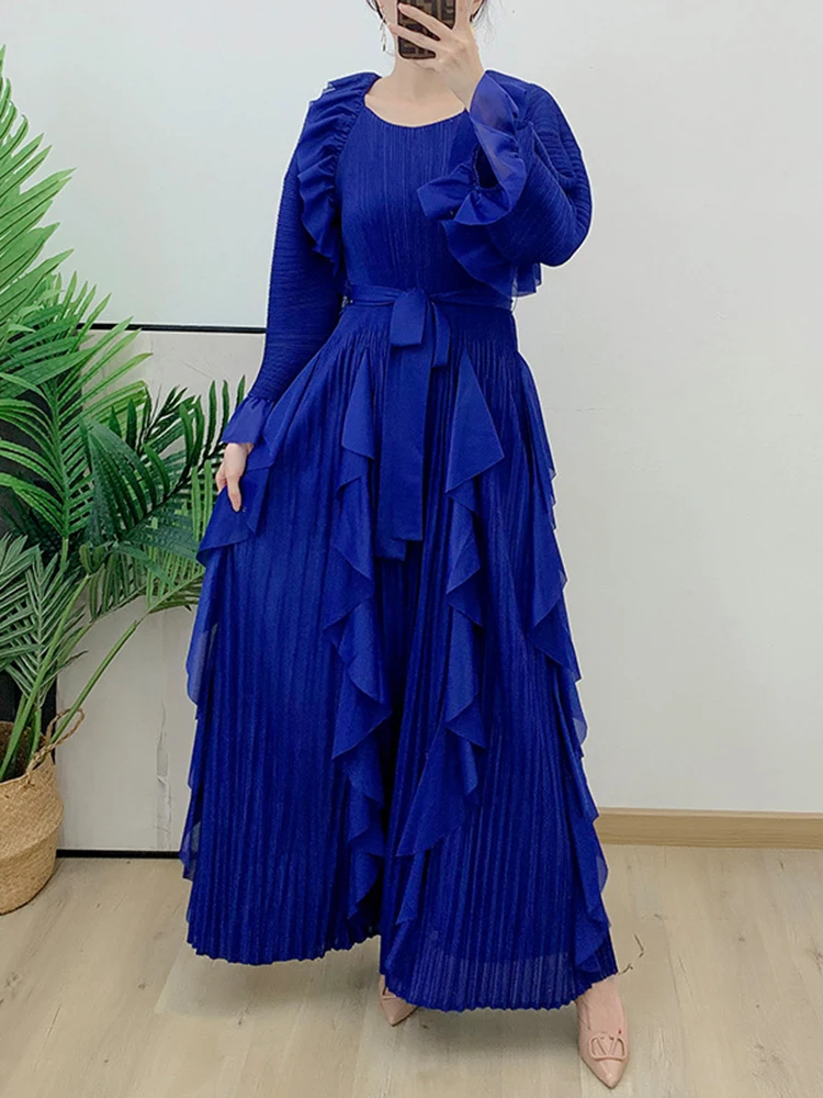 LANMREM Fashion Ruffles Pleated Dress Women Round Neck Flare Sleeves Solid Maxi Belt Dresses Party 2024 Autumn New 2AA1502