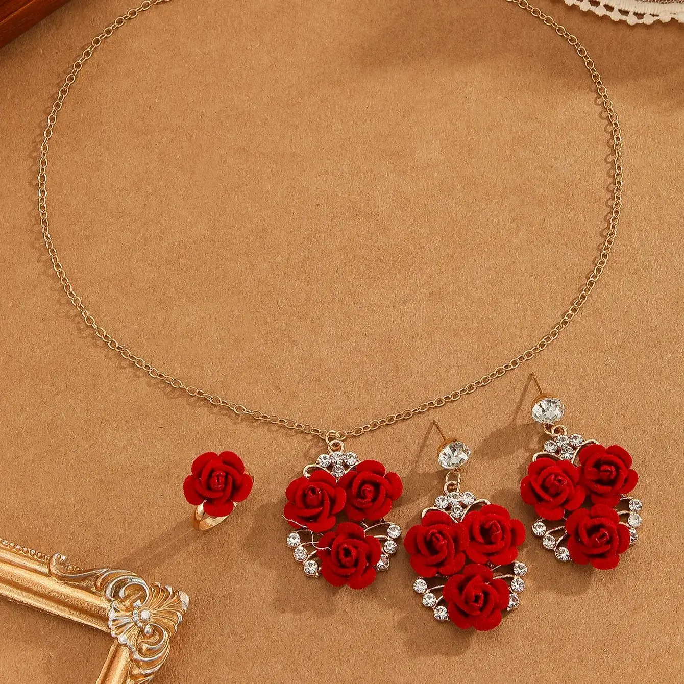 4pcs/Set Romantic Lovely Red Rose Flower Inlaid Rhinestone Pendant Necklaces+Dangle Earrings+Ring，For Women Valentine\'S Day Gift
