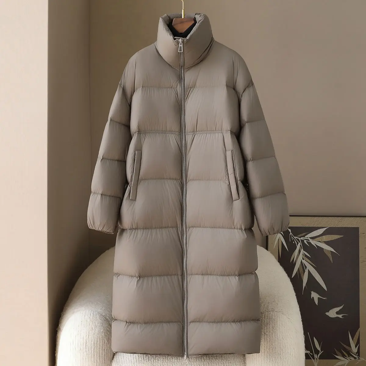 

Высококачественная куртка на 90% утином пуху на осень и зиму 2025, новое женское морозостойкое пальто длиной до колена