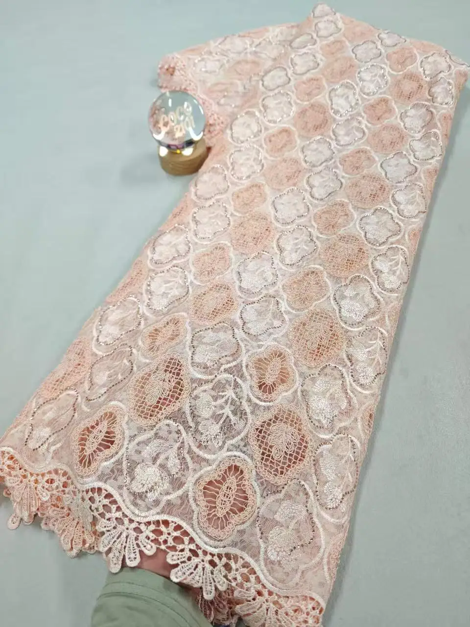 

Высококачественная нигерийская хлопковая ткань с пайетками и вышивкой, кружево, фатин, 5 ярдов, для свадебных и праздничных платьев, шифон XL170, 2026 год