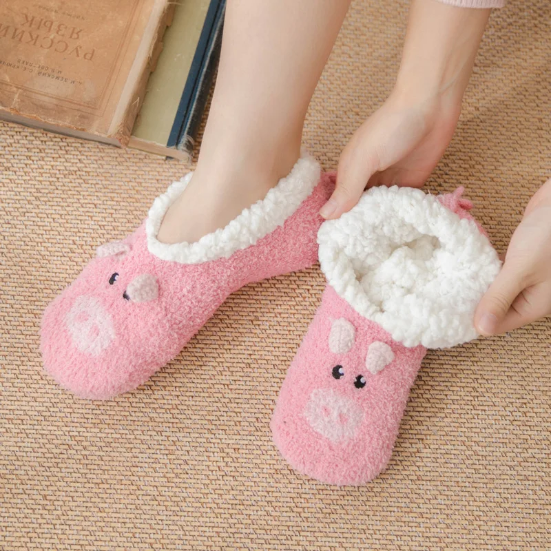 Pantofole soffici Donna inverno caldo Unicorno Cane Antiscivolo Kawaii Fuzzy Ladies Panda Peluche Morbido Cartone animato femminile Scarpe Casa