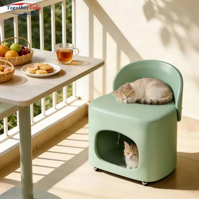 Multifunctional Lounge Chair Comfortable Seat with a Cat Door Movable Furniture for Cats and People to Share