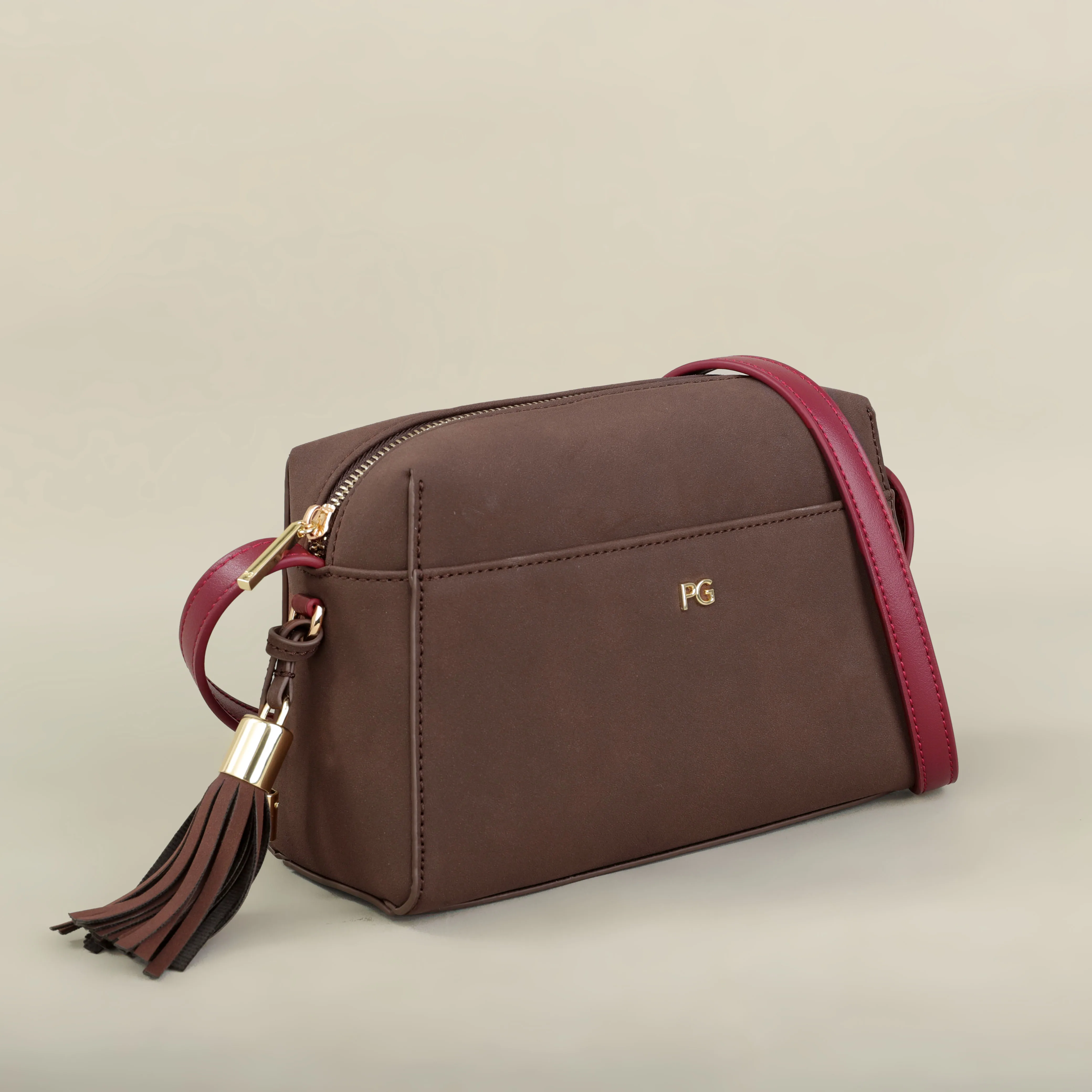 PG Lightweight Fall Classic 2026 Fashion Design Slash Bag High-End Minimalist Elegant Women's Classic Design Crossbody Bag