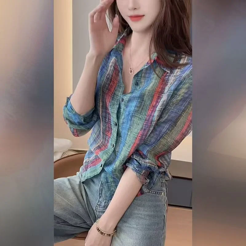 Loose slim and versatile age-reducing niche top Hong Kong style retro contrasting striped long-sleeved shirt for women