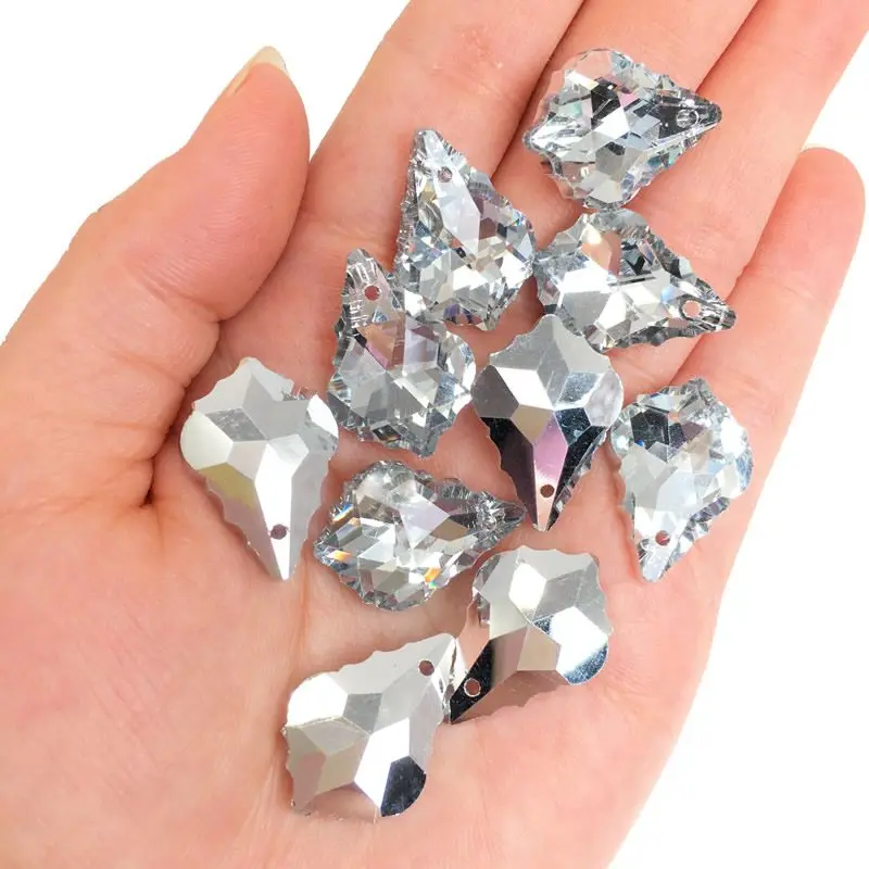 Großhandel 10 Stück Mehrfarbige Doppelseitige Kristallglas Ahornblatt Lose Abstandsperlen DIY Ohrringe Halskette Anhänger Schmuck Geschenke – Detail 3
