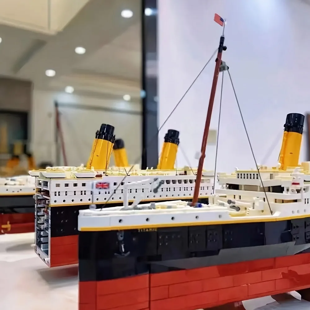 متوفر في المخزون فيلم سفينة تيتانيك تجميعها اللبنات Moc متوافق مع نموذج الطوب كتل وحدات 9090 قطعة #2