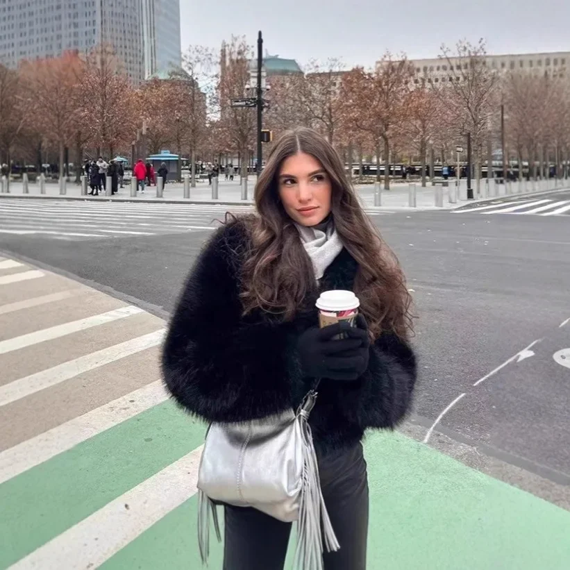 

Fashion Women Winter Imitation Fur Jacket Black Lapel Collar Loose Lady Artificial Fur Outwear Temperament Female Mink Fur Coat