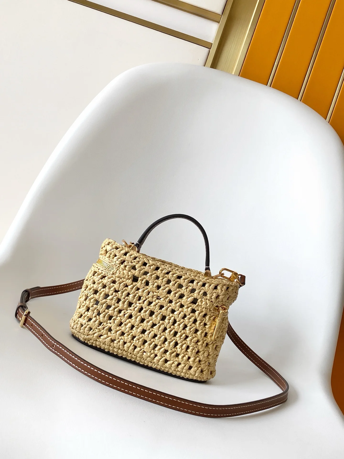 

Female Luxury Designer Handbags Fashionable Flap Design Shoulder Bag Ladies Cow Leather Crossbody Bags Famous Brand Women Bags