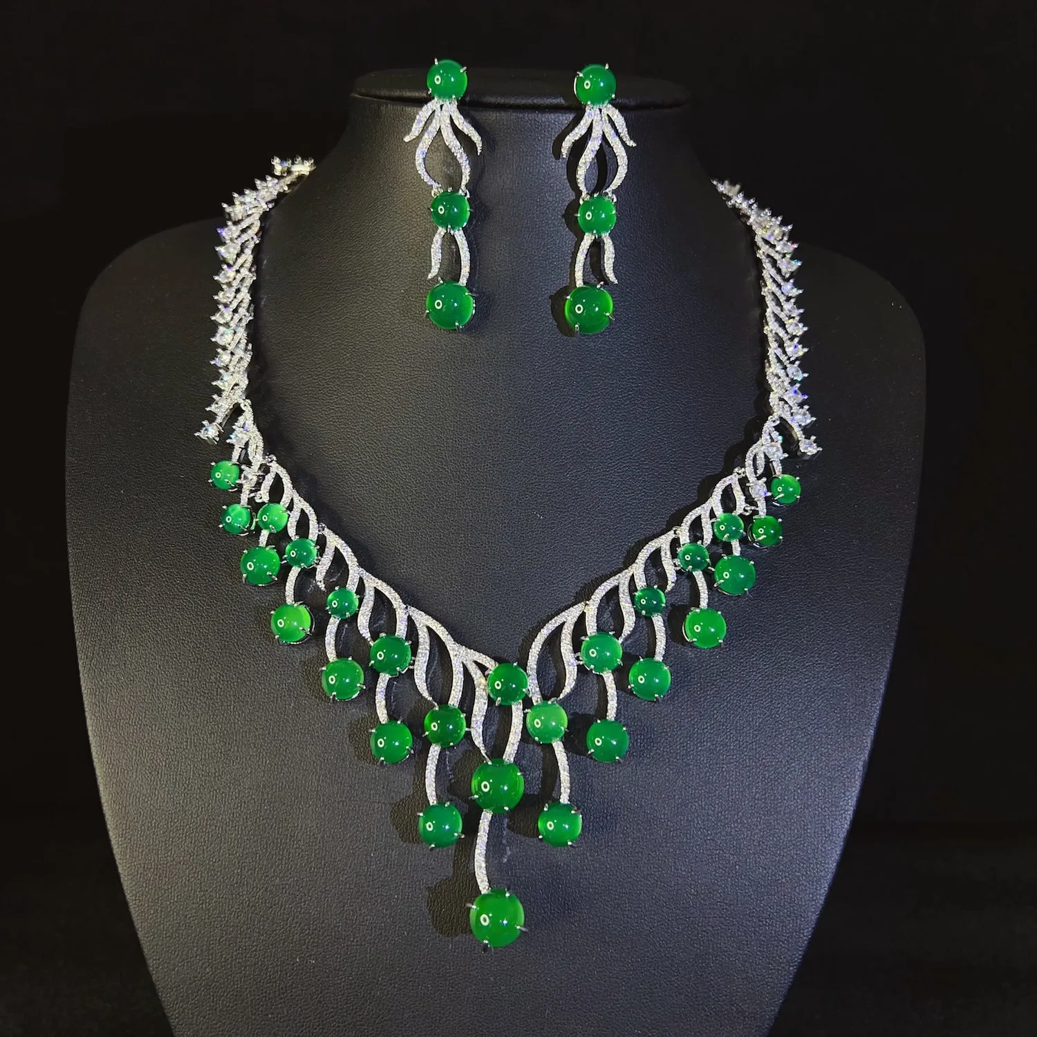 New Premium Shiny Green Set Gorgeous Tassel Jewelry Necklace Earrings Women's Bridal Wedding Holiday Gifts Everyday M-1028