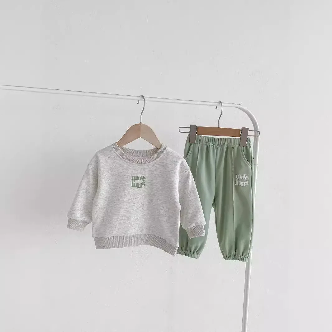Young Children's Letter Casual Sports Set: Stylish Autumn kids baby New Cartoon Sweatshirt + Jogger Pants 3