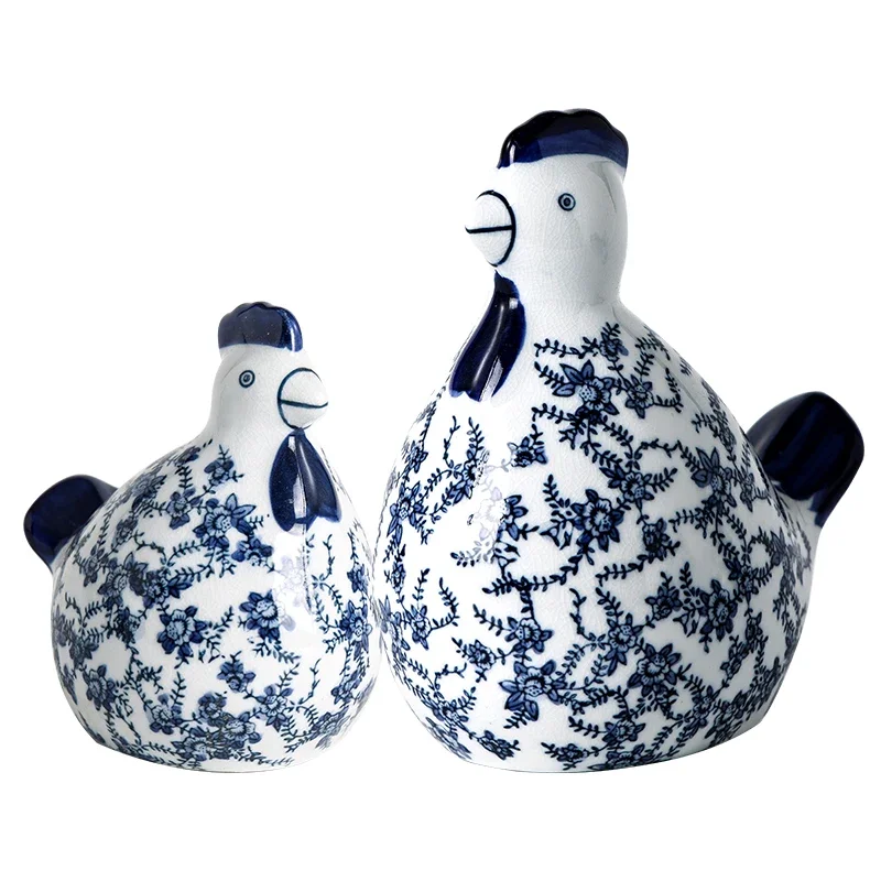 Imagem -05 - Estilo Chinês Bonito Galo Pequena Estátua Porcelana Azul e Branca Decoração da Sala Cerâmica Auspiciosa Frango para Casa