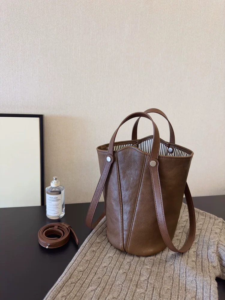 

Women Original Deisgn Vintage Imitated Suede Bags