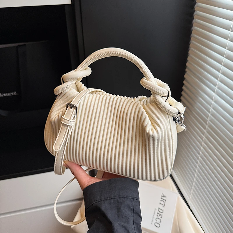 

Classic Design PU Leather Crossbody Bag, Luxury Designer Women's Handbag, Fashion Style Chain Strap Women's Shoulder Bag