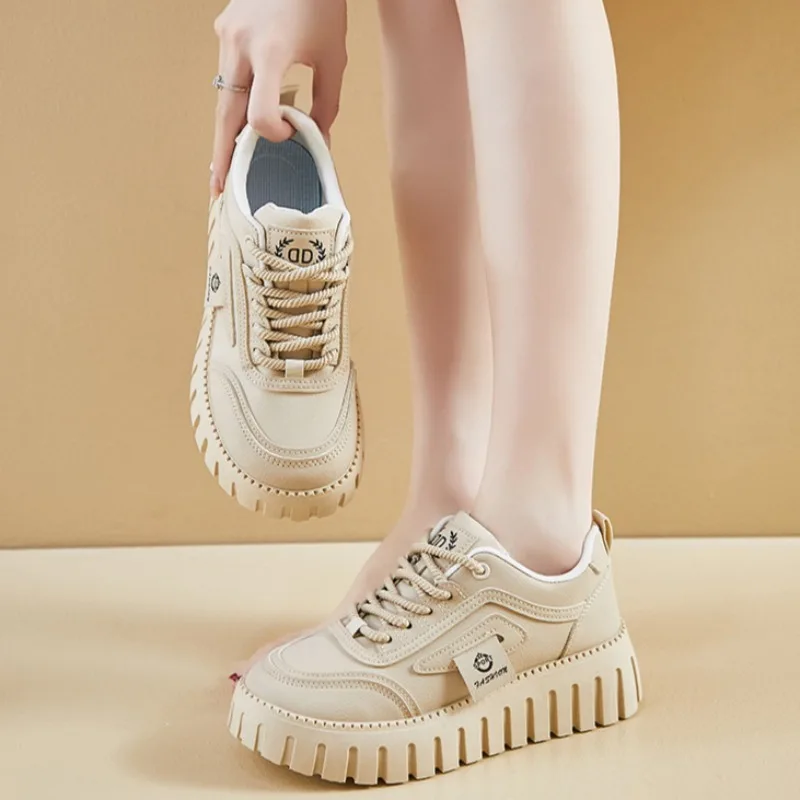 New Spring Autumn Casual Shoes Ladies Thick Sole Lace Up Casual Sneakers Women Outside Flat Comfortable Running Shoes Кроссовки