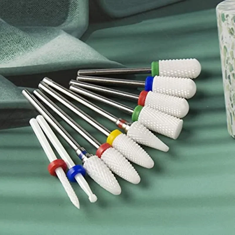 複数のモデル セラミックネイルドリルビット マニキュアマシンアクセサリー 回転式電動ネイルファイル マニキュアカッター ネイルアートツール