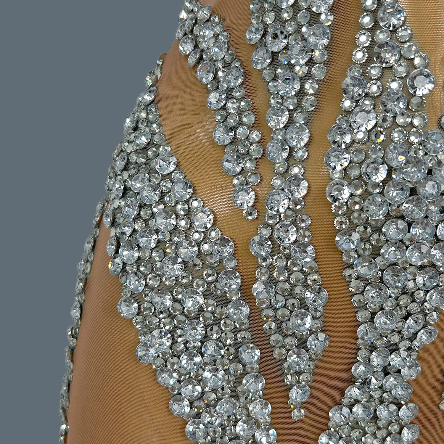 Luxueux strass épaules dénudées robe courte femmes Sexy soirée anniversaire célébrer robes de bal Photo Shoot Costumes Xuelian