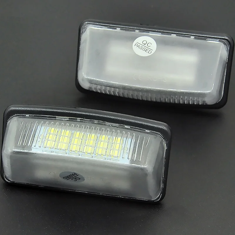 

Suitable for Toyota Crown Wish Estima license plate light LED license plate light assembly