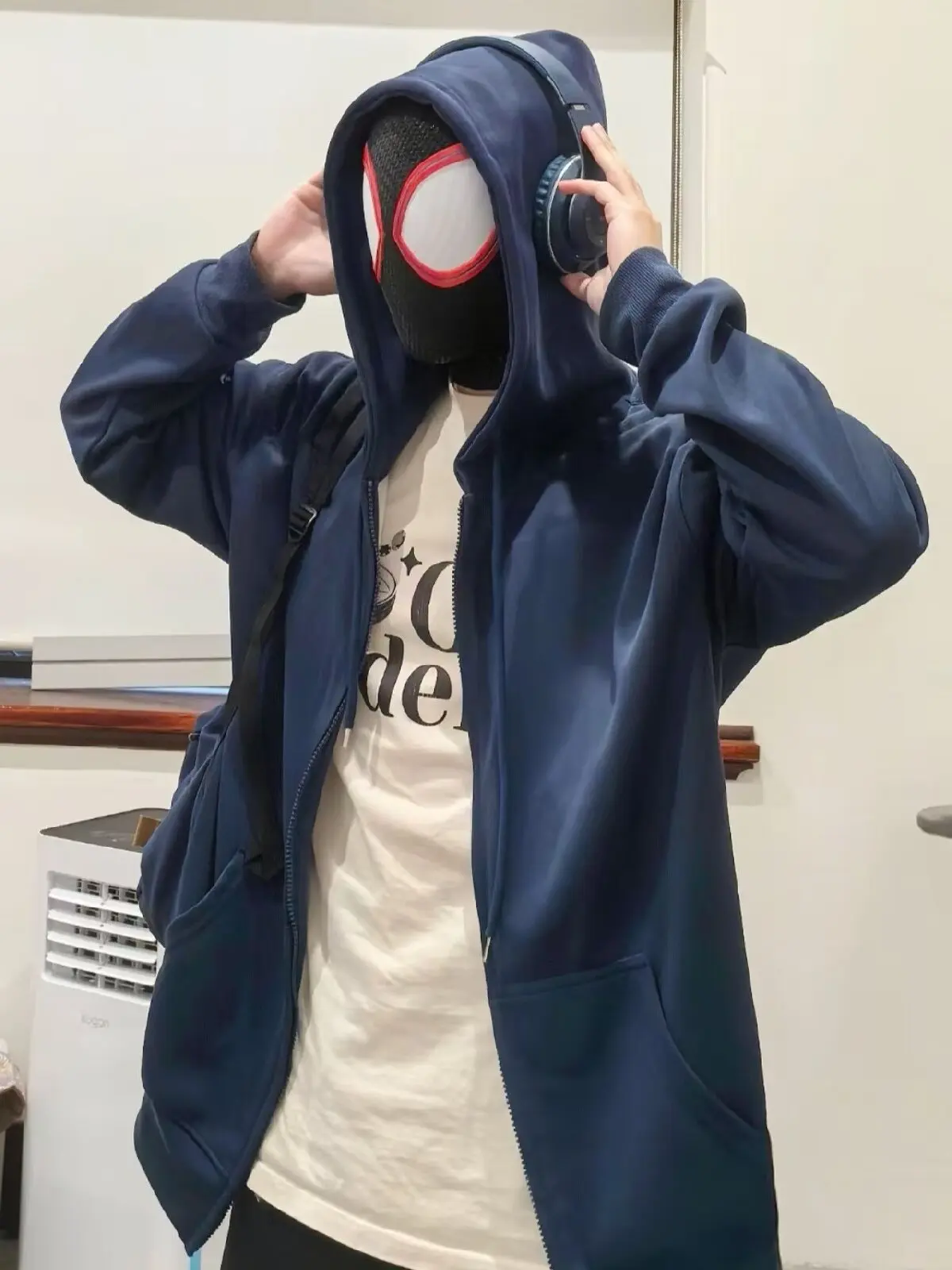 Miles Morales Maske aus „Spider-Man: Across the Spider-Verse“, Film-Replika, Kopfbedeckung, hochgetreue Cosplay-Requisite für Comic-Con, Geschenk