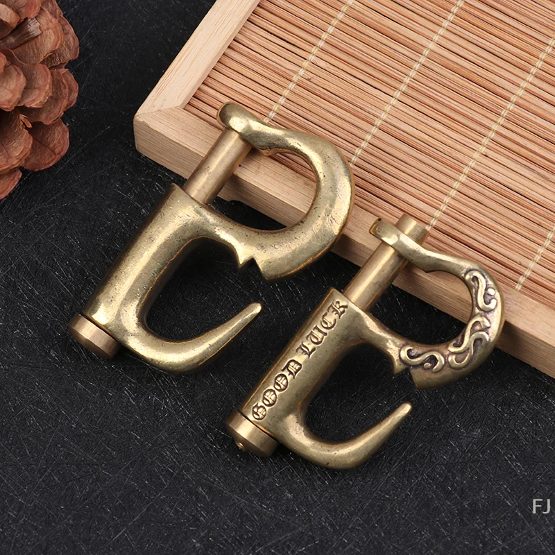 

Quality Brass Large Pull Lock Carabiner: Quick Release, Perfect for Nautical Leather Craft and DIY Keychain