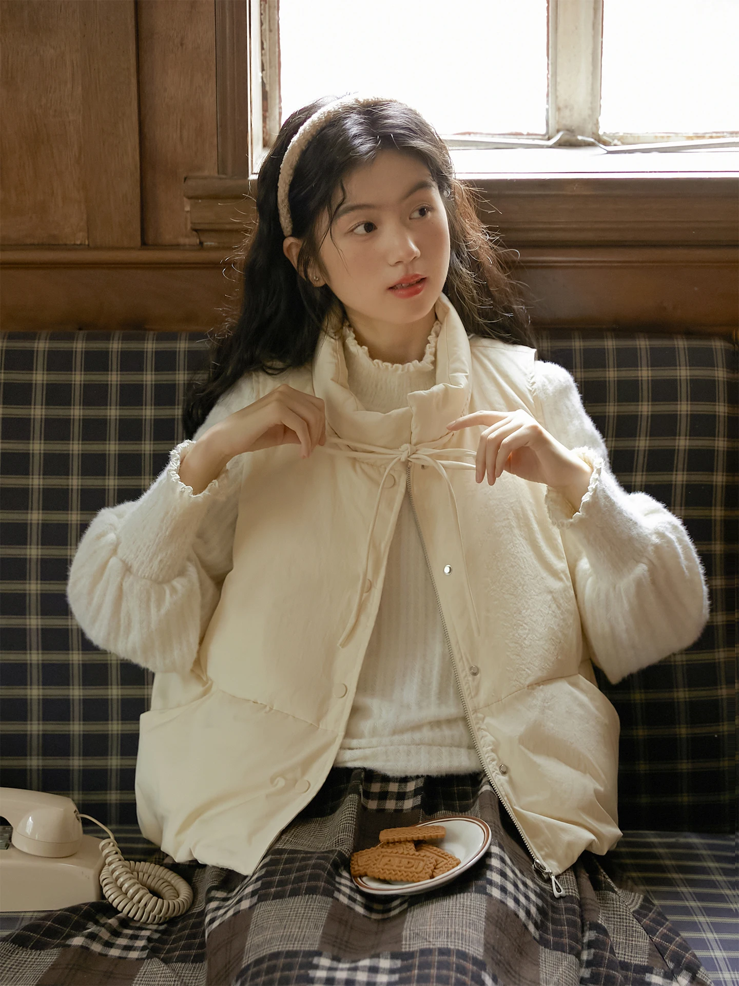 

Nesoulum Women's ort down Vest Yellow Milk Series Belted Stand Collar Vintage Loose Fit Warmth Ladies Faion Autumn Winter