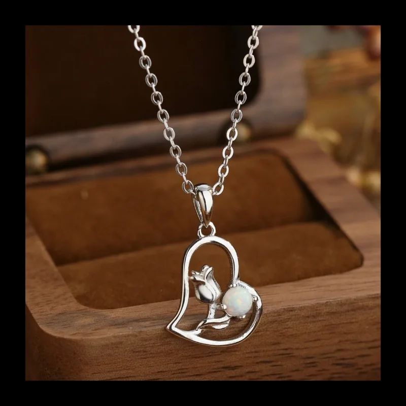 

S925 silver new heart-shaped necklace fashion temperament light luxury high-end necklace women