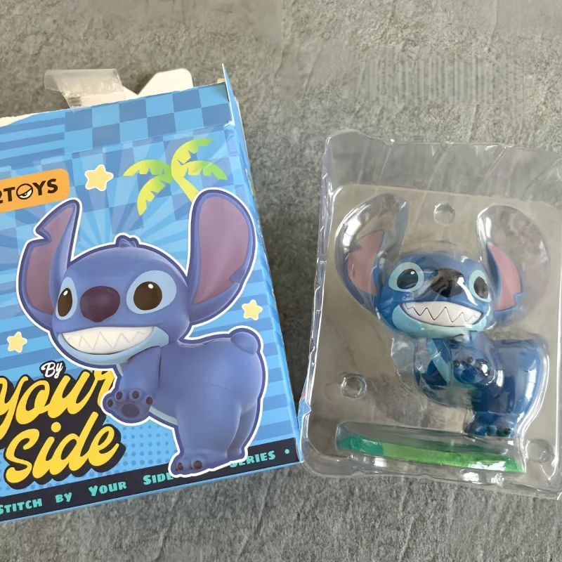 Original 52 ของเล่น Stitch By Your Side Series กล่องตาบอดน่ารัก Stitch อะนิเมะรูปตุ๊กตาเดสก์ท็อปคอลเลกชัน Mystery กล่องของเล่นเด็กของขวัญ