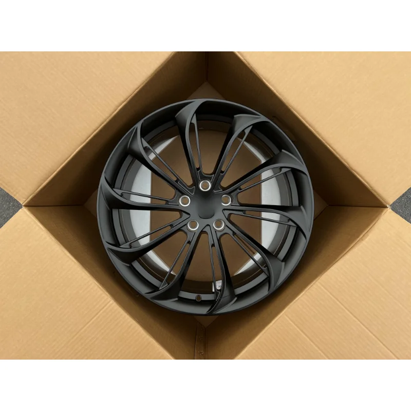 Forged Alloy Wheel Hubs, Exterior Styling Accessories Passenger Vehicles, Repair, Customization Available
