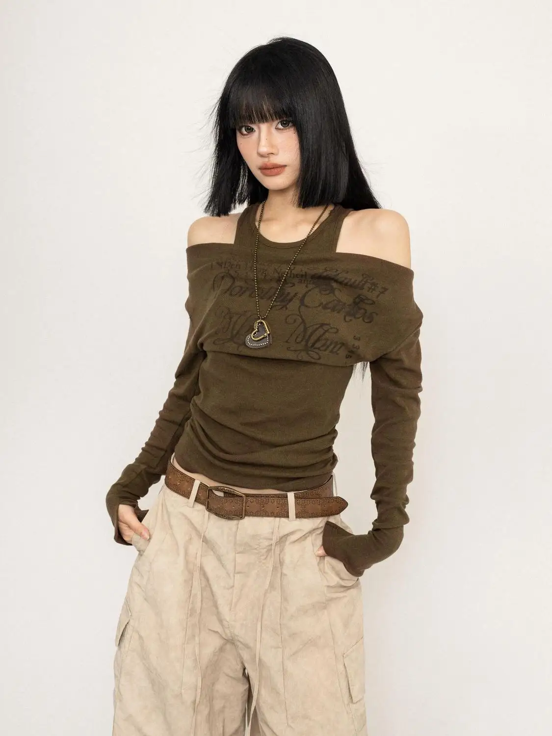 تي شيرت بناتي أمريكي مثير بأكمام طويلة مكون من قطعتين تي شيرت للنساء لخريف Y2K جديد مطبوع عليه حروف الخصر التخسيس بكتف واحد