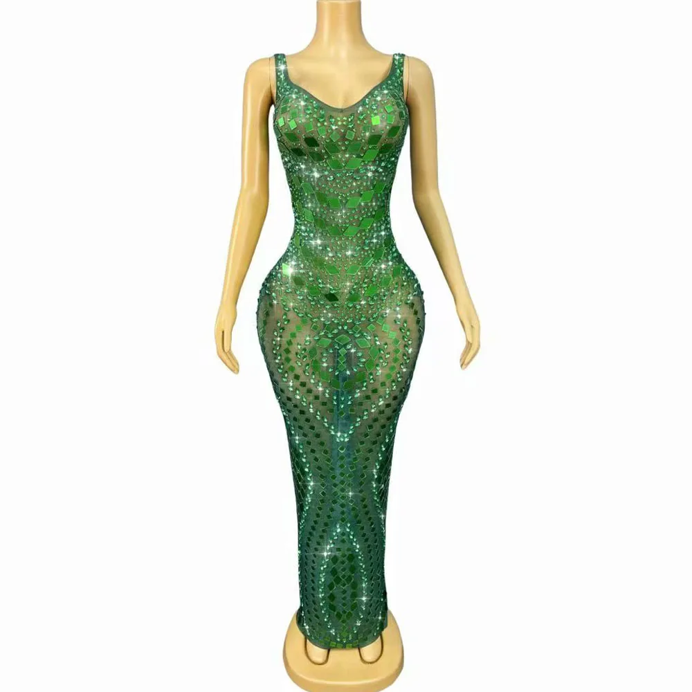 Sukienka damska, błyszcząca, zielona, z lustrzanymi zdobieniami, cyrkoniami, przezroczystą siateczką, elegancka, wieczorowa, koktajlowa, na czerwony dywan, strój sceniczny.