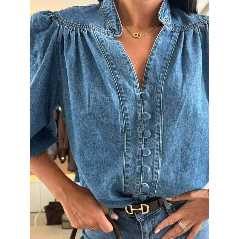 2025 カジュアルストリートウェア 無地シャツTシャツ レトロVネック パフスリーブ デニムTシャツ 夏新作 ボタンデザイン ルーズオフィス トップス