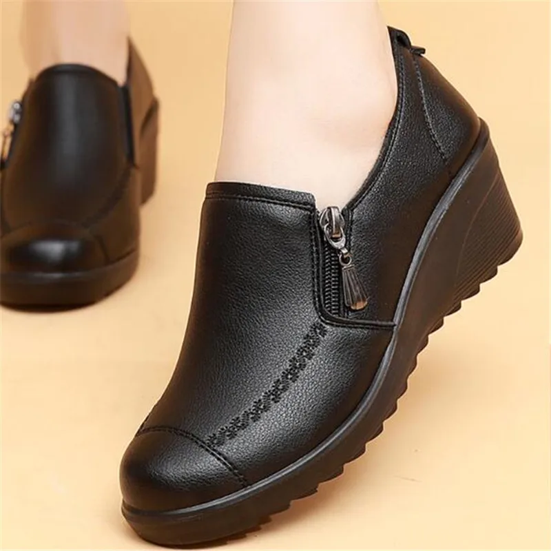 Women Flat Shoes Soft Genuine Leather Mother Shoes Comfort Casual Shoes Female Autumn Women Wedge Heels Leather Shoes