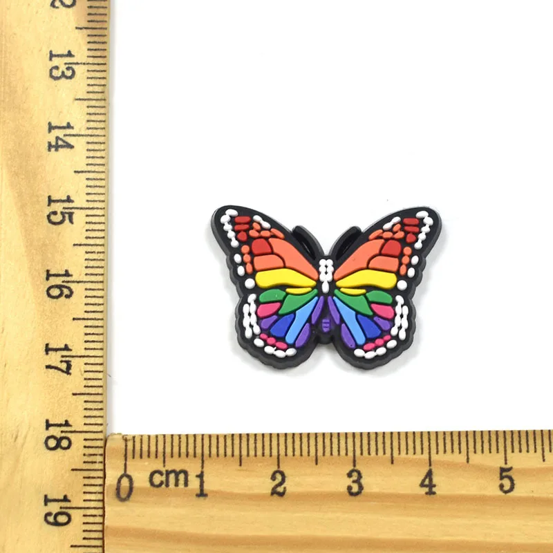 Serie de mariposas de colores para zapatos, hebilla de goma suave de PVC para zapatos de jardín, bricolaje, hebilla decorativa, pulsera de fiesta a