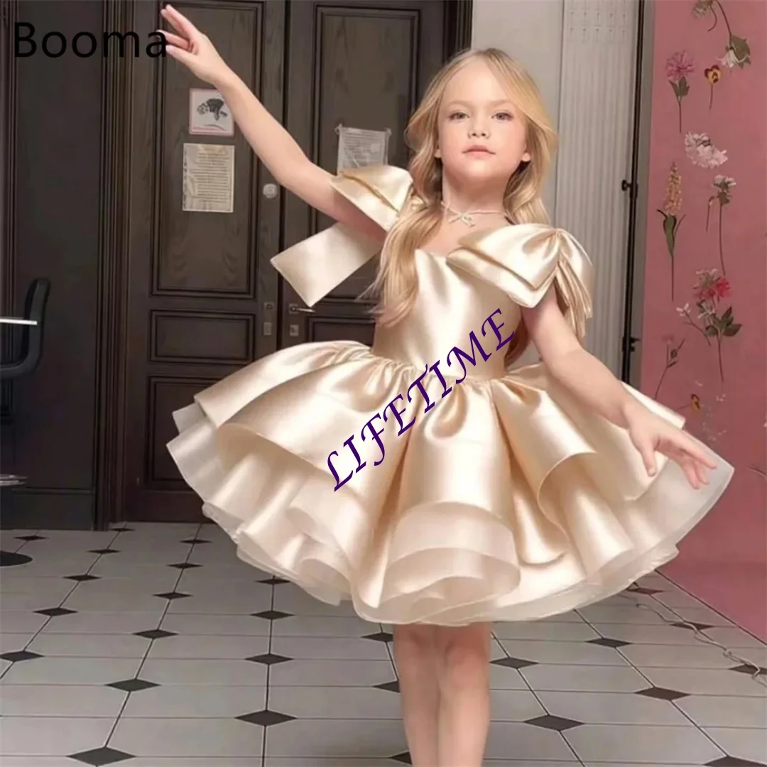 Schleife glänzende Falte Blumen Mädchen Kleider Hochzeit Party Kleid für Kinder Blumen Mädchen Ballkleider individuell