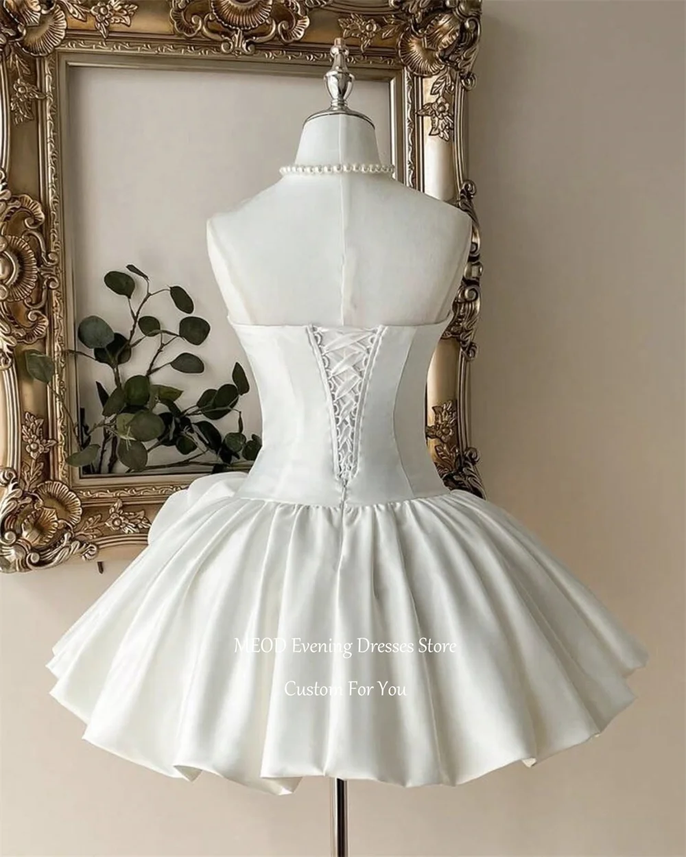 MEOD White Satin Wedding Dresses Strapless 3D Flowers Vestido Noiva Elegant Sleeveless Backless Mini Wedding Gown Customized