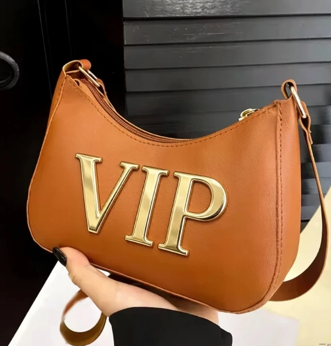 

Alloy Travel Travel Crossbody Vintage Bags Brand Luggage Women Women's Men Bag Suitcase Leather Ladies for Luxury T _BAO-BAO010_