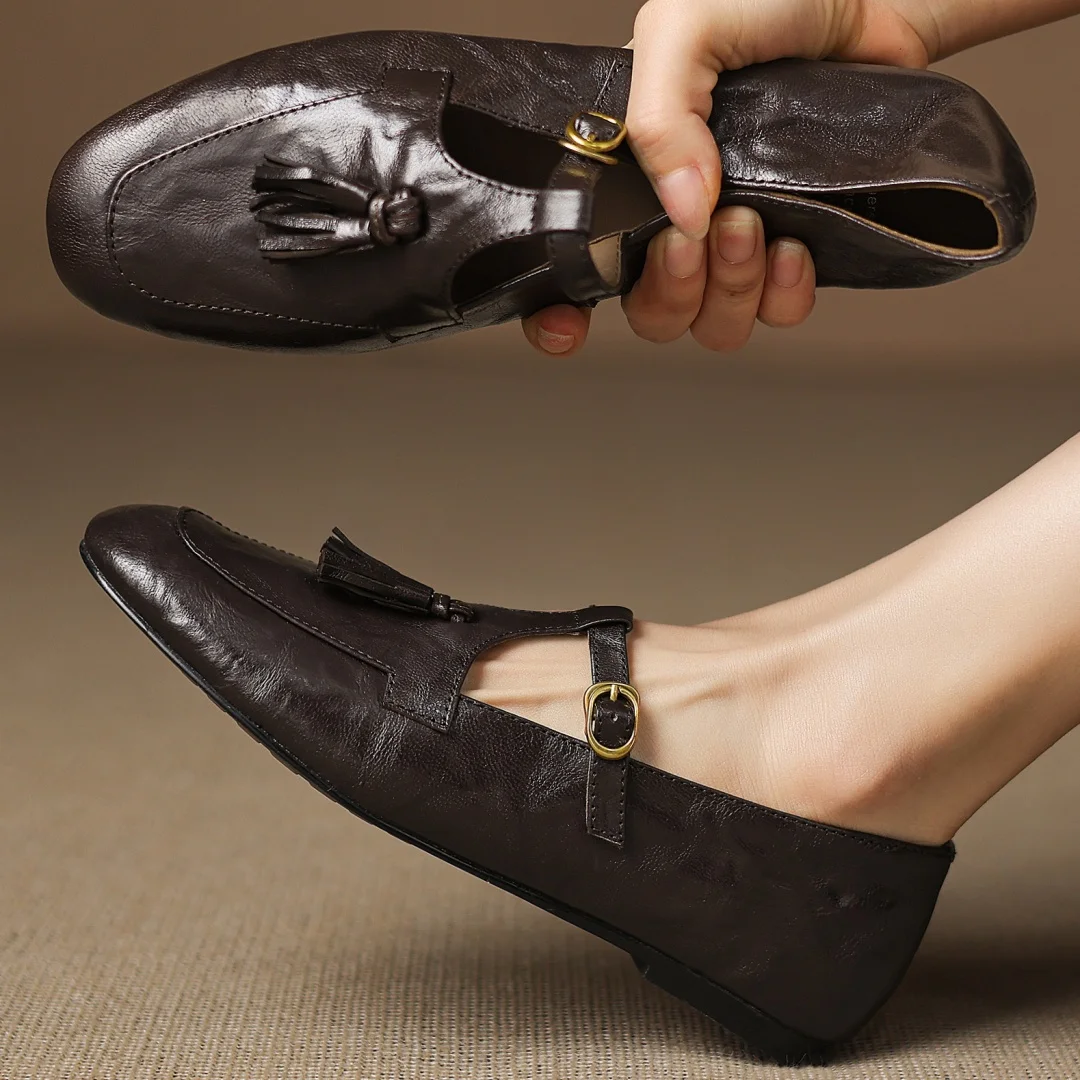 

2025 New women's sheepskin round toe t-strap slip-on flats loafers fringe casual female high quality soft comfortable moccasins