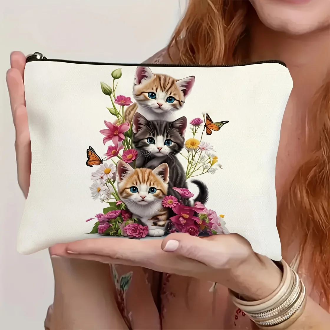 Entzückende Katzen-Make-up-Tasche mit lebendigem Blumenmuster, Aufbewahrungstasche für Schmetterlinge, tragbare Kulturtasche aus Polyester, Münzgeldbörse mit Reißverschluss