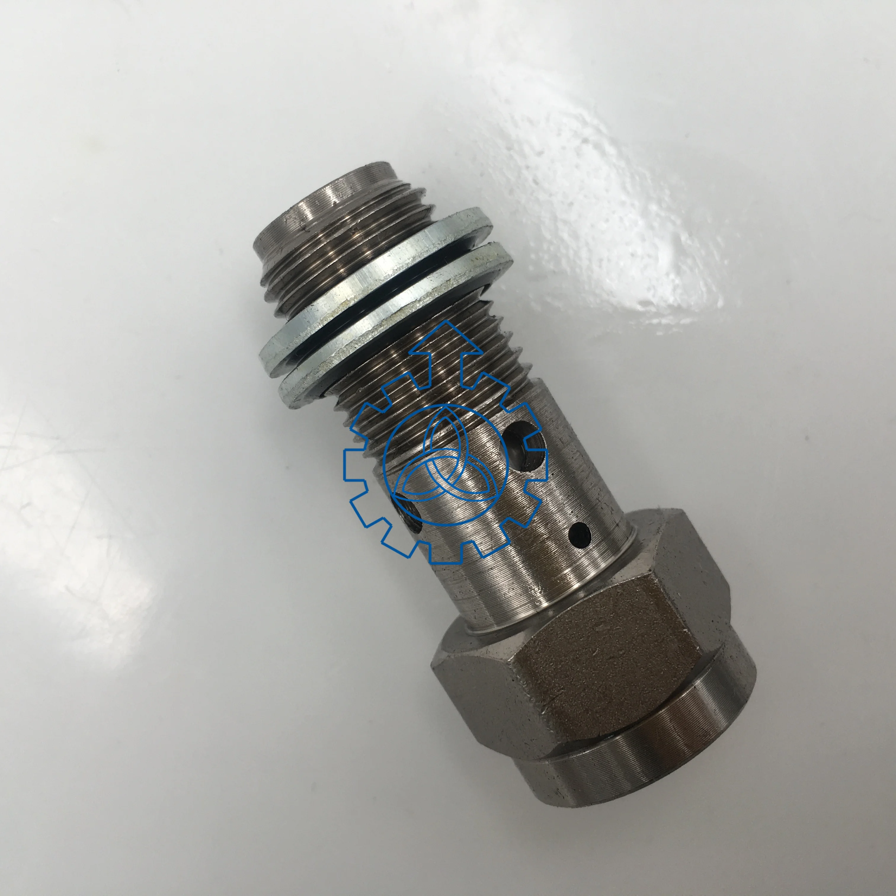 

21458307 7421022032 7421458307 20715052 21022032 Overflow valve Spare Parts for Volvo Trucks