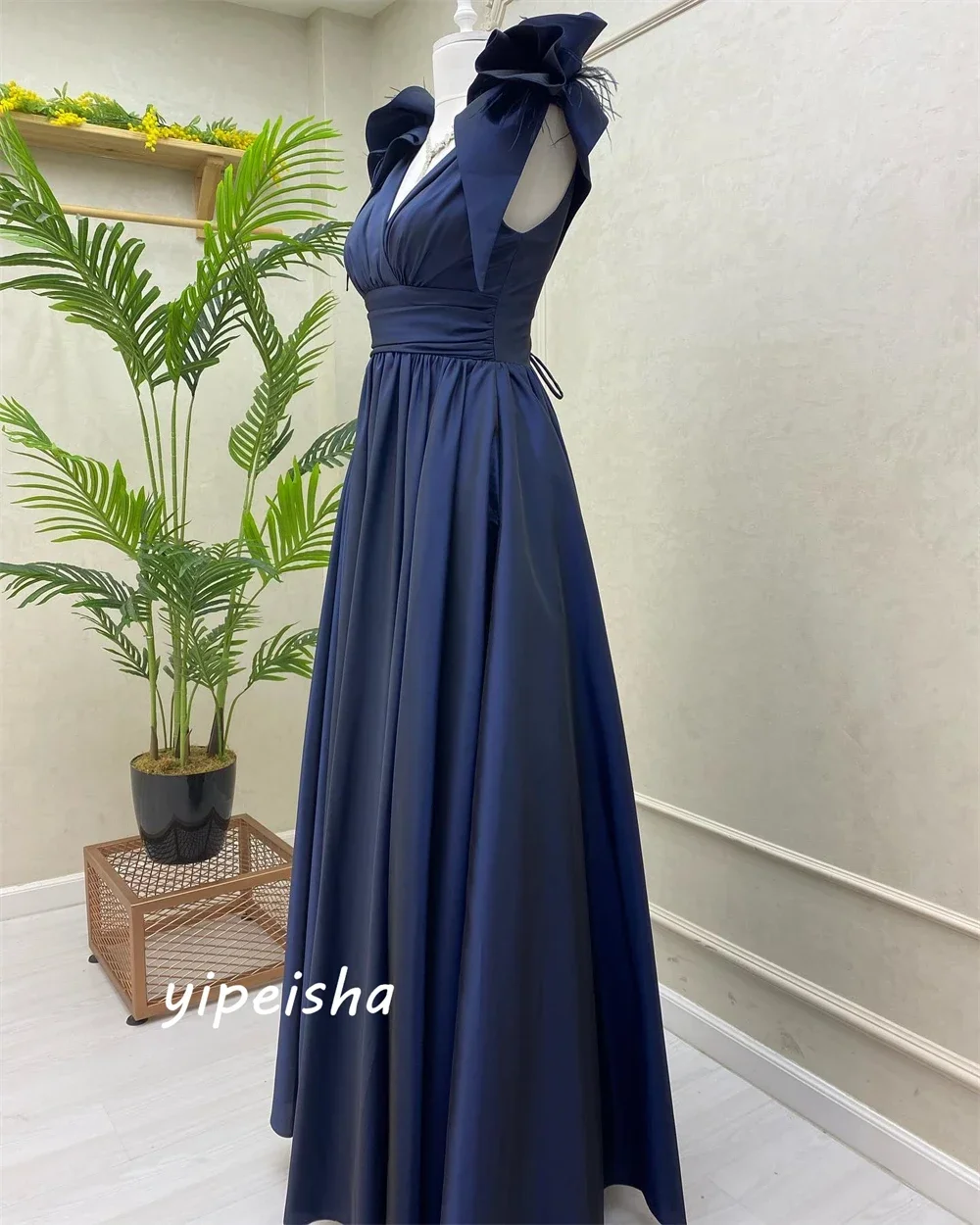 تخصيص الرجعية مطابقة أنيقة كلاسيكية جيرسي كشكش ريشة الطية ألف خط الخامس الرقبة فساتين طويلة فساتين السهرة الطراز الحديث S