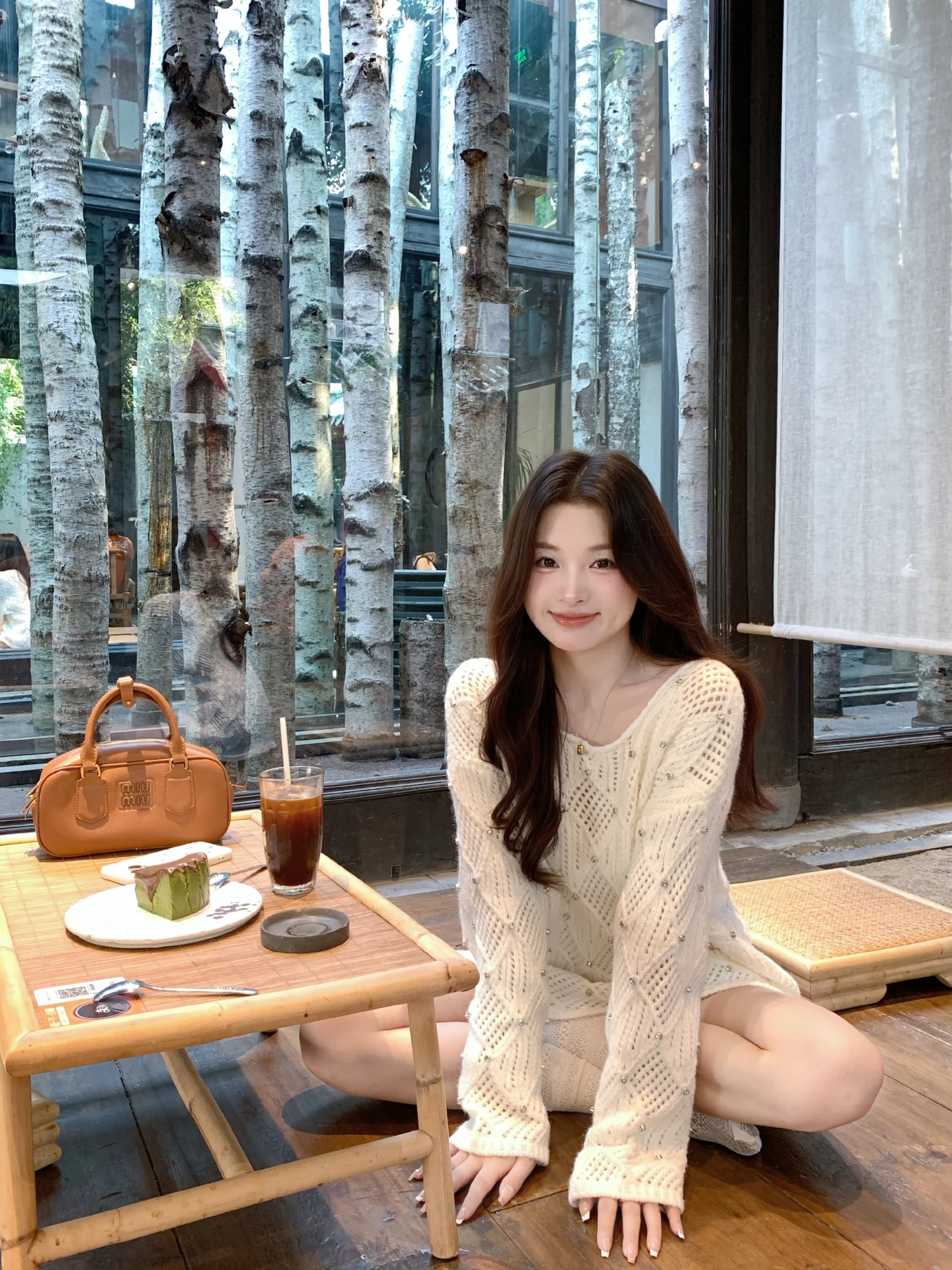 

Banana Knitted Sweater Women's Loose round Ne Diamond Embellied Hollow out Warm Autumn Faion Sweet Sle Long Sve Top