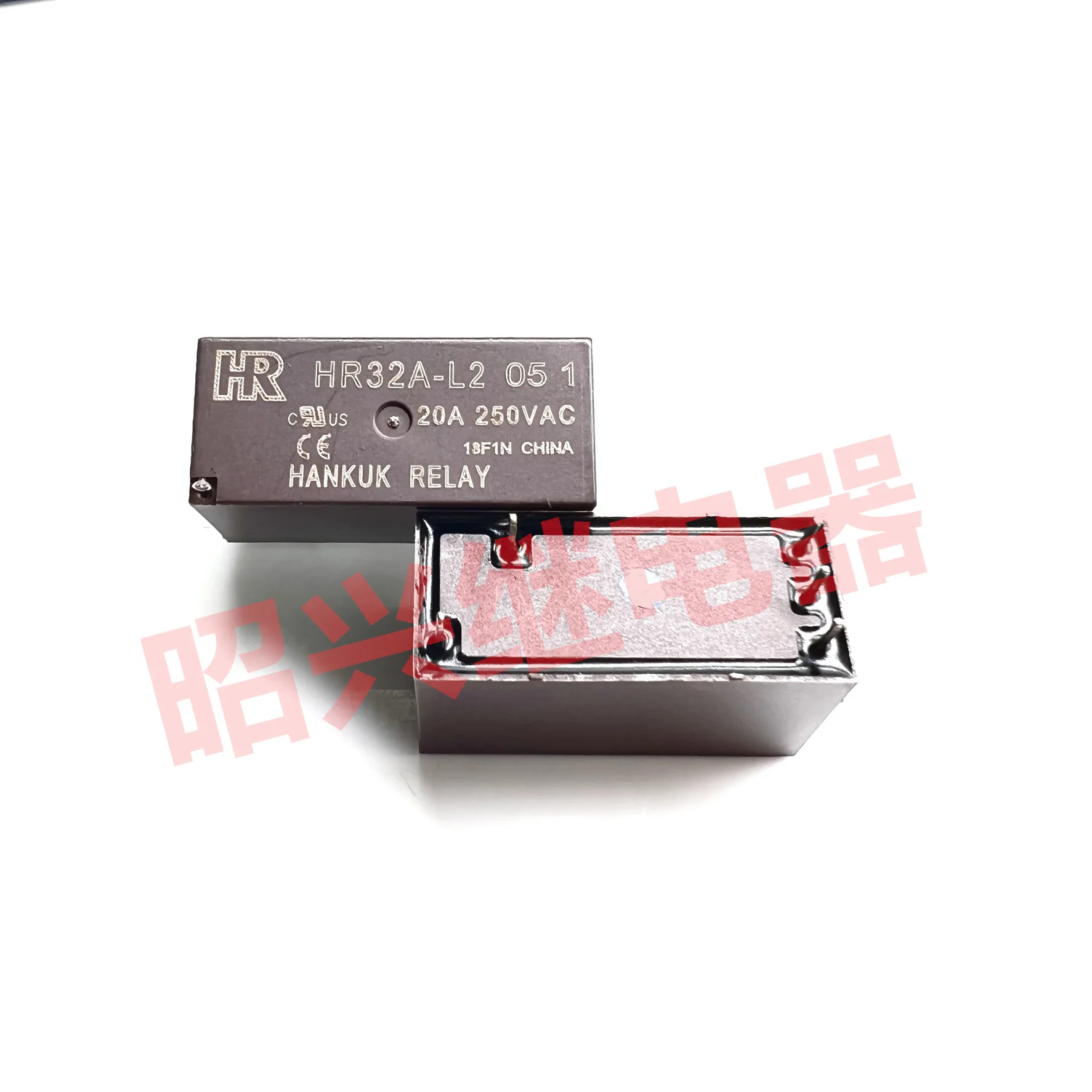 המגנטית 05 1 20A 5VDC – סקירה מפורטת של ממסר דו-סילון עם 7 פינים, מומלץ לפרויקטים אלקטרוניים מתקדמים