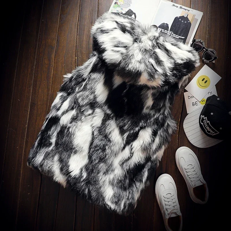Chaqueta con capucha forro polar piel sintética estilo zorro - imagen 2